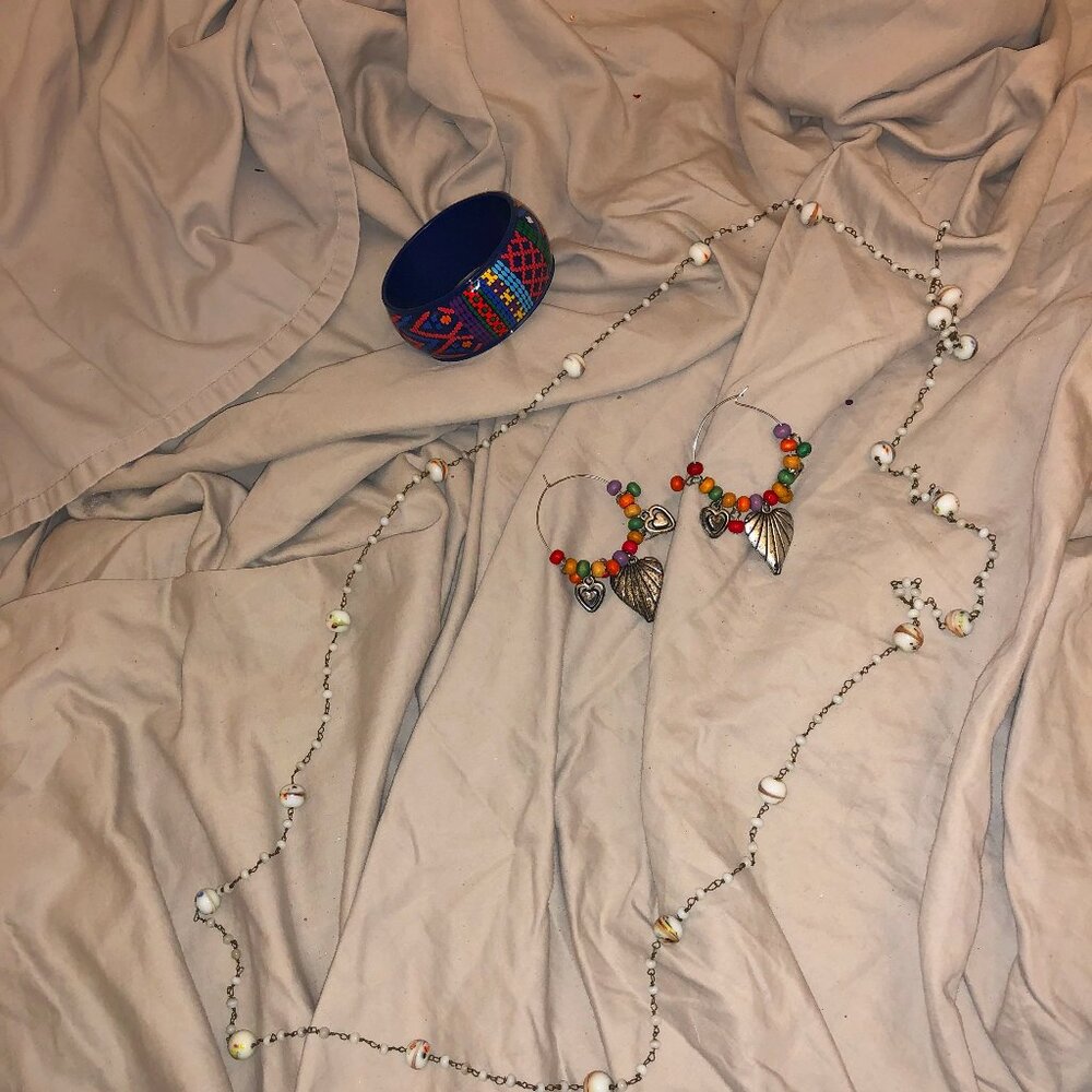bundle vintage bead necklace, earring set, bracelet